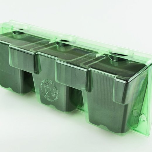 Pacco per ordinazione postale per 3 piante in vasi quadrati 9x9x10 cm.
